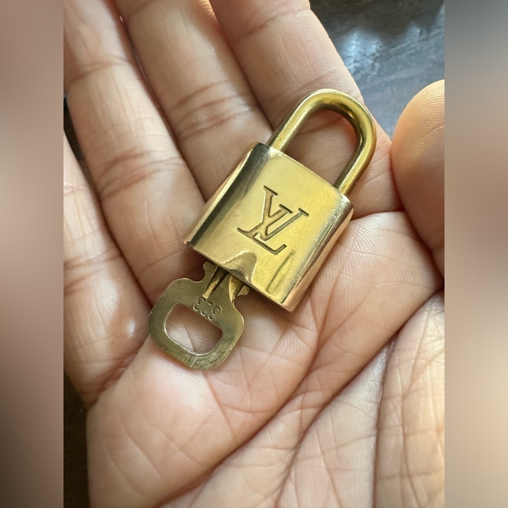 Louis vuitton brass lockset #323 - Picture 8 of 8